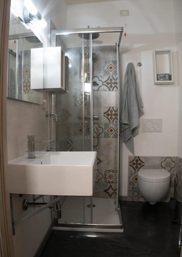Via Cavour 19, Camere Del Conte Iglesias Extérieur photo